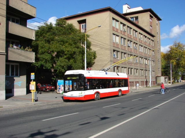 Kliknut�m okno zav�ete