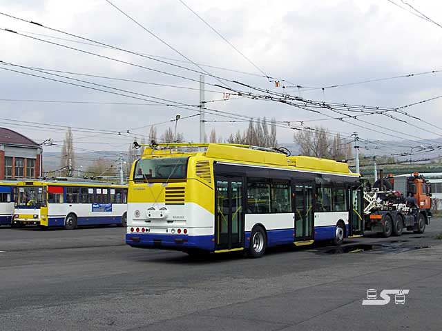 Kliknut�m okno zav�ete