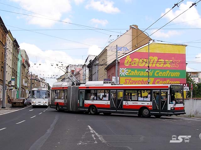 Kliknut�m okno zav�ete