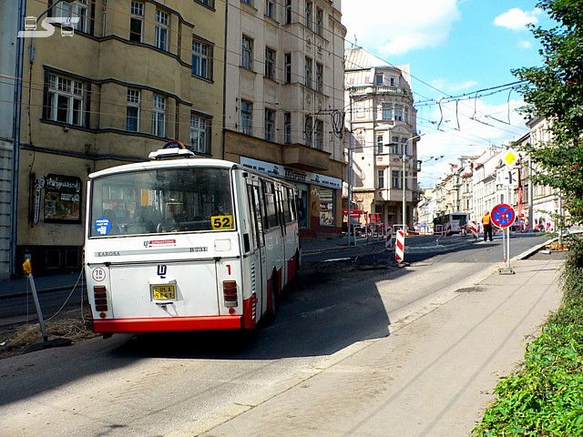 Kliknut�m okno zav�ete