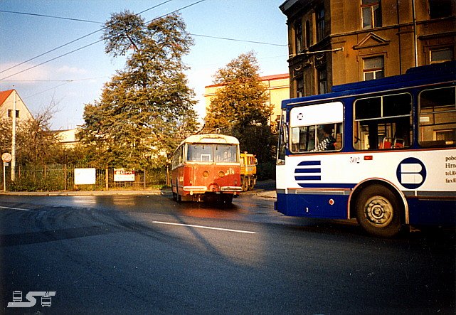 Kliknut�m okno zav�ete